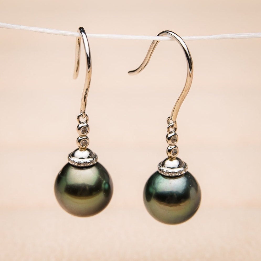 9mm round natural cultured tahitian pearl dangle earring green