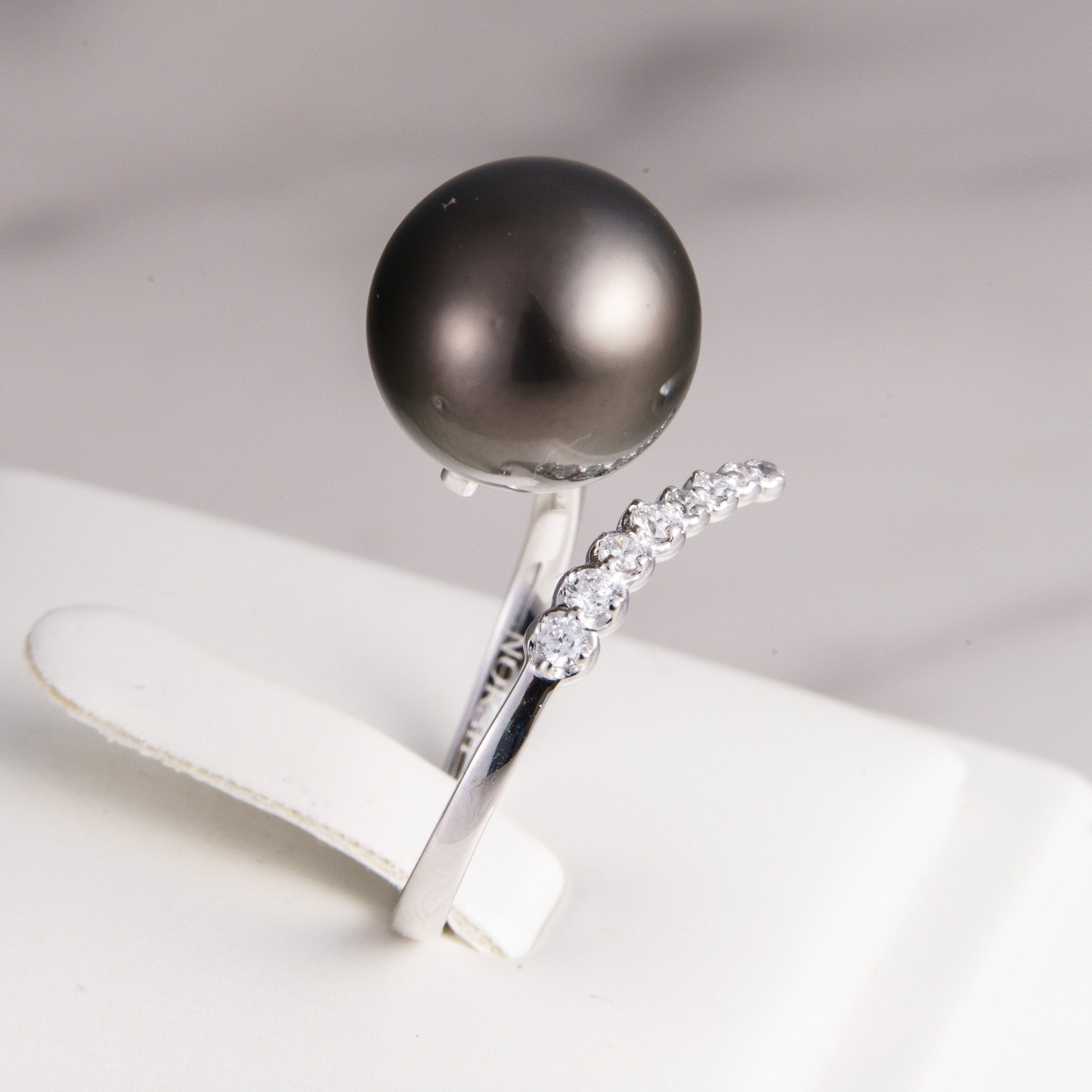 12mm tahitian pearl ring, size 7.5 us, 925 sterling silver with cubic zirconia