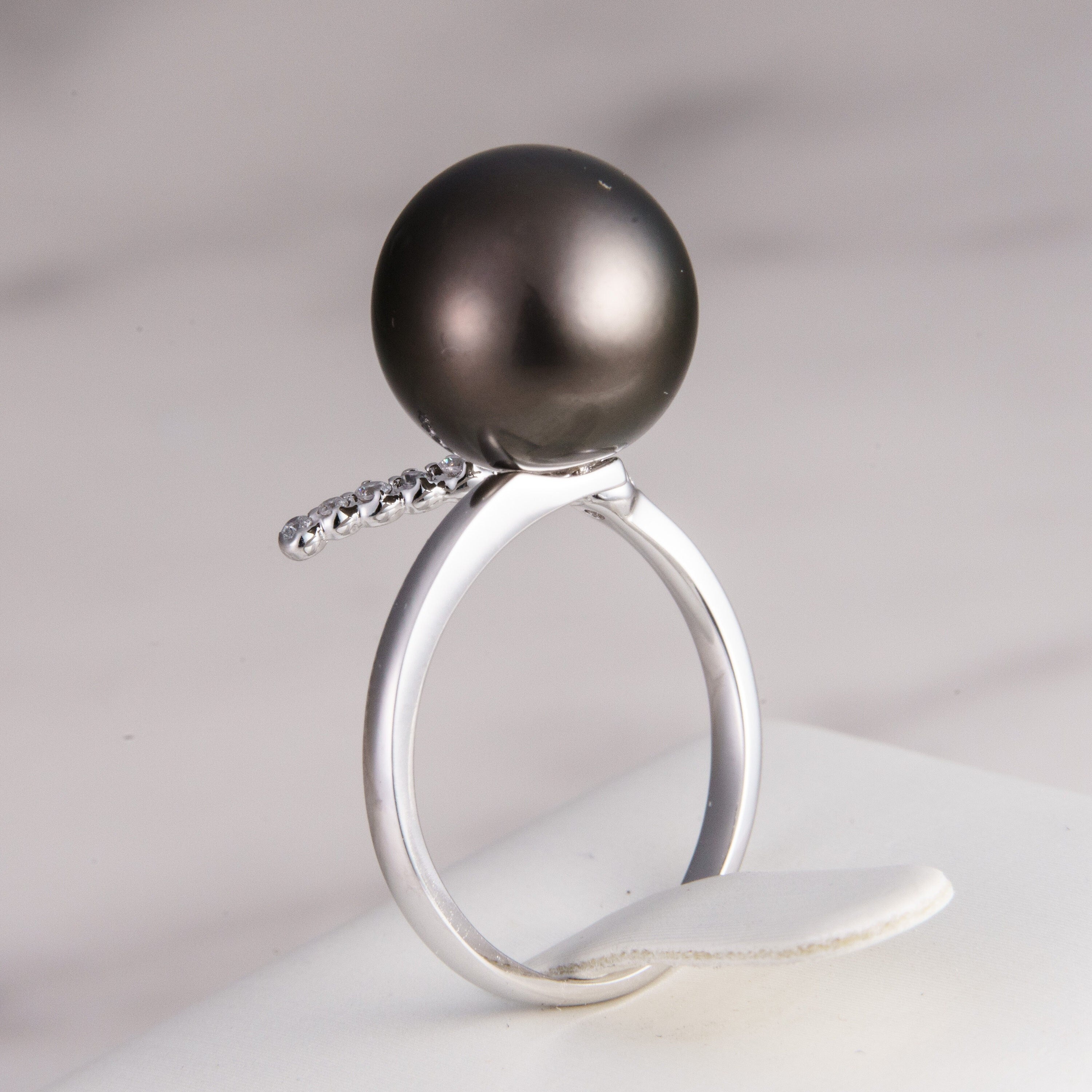 12mm tahitian pearl ring, size 7.5 us, 925 sterling silver with cubic zirconia