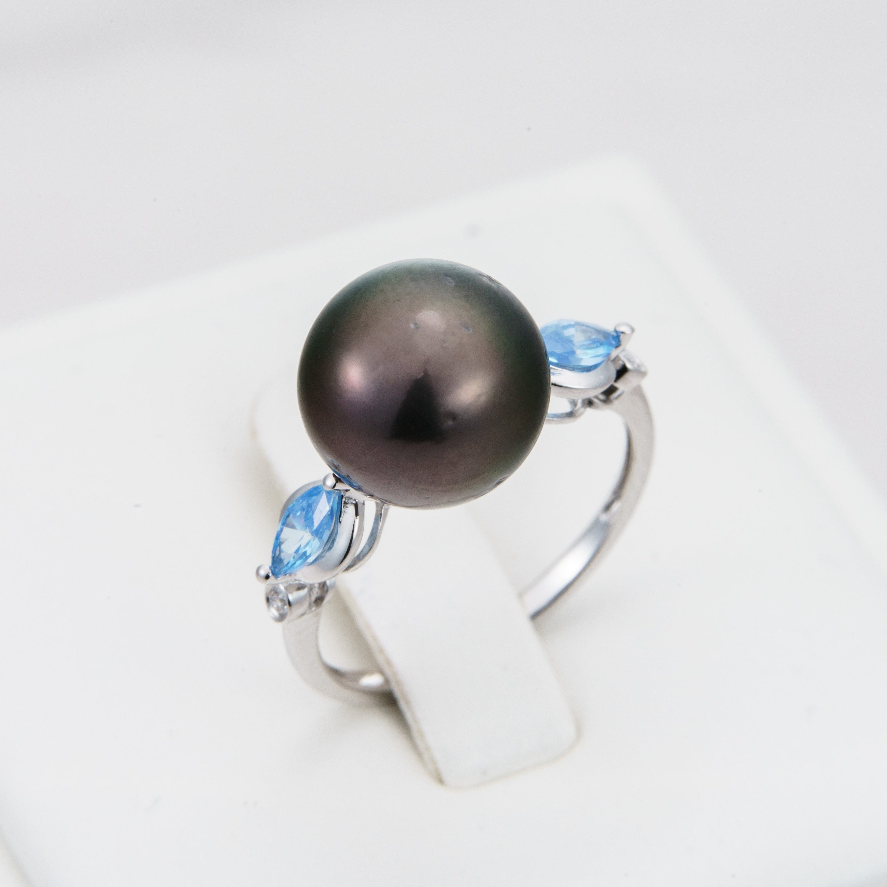 10mm tahitian pearl ring, size 5.5 us, 925 sterling silver with cubic zirconia