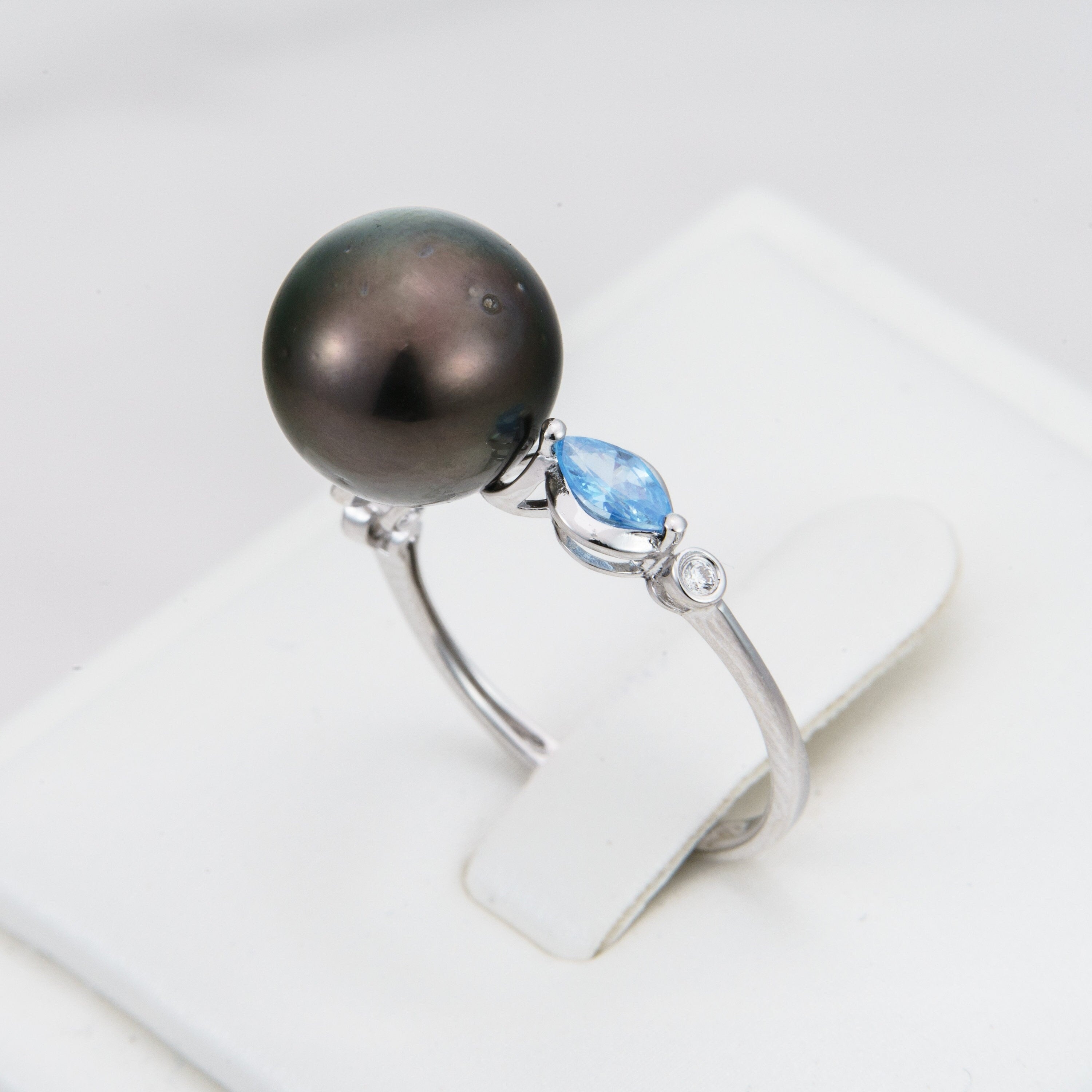 10mm tahitian pearl ring, size 5.5 us, 925 sterling silver with cubic zirconia