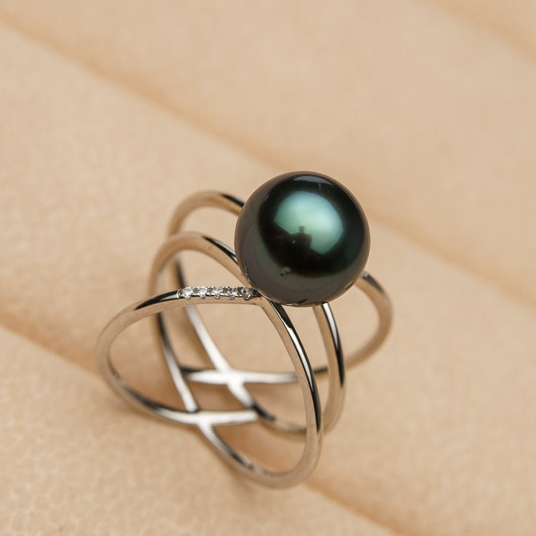Tahitian pearl ring, 925 sterling silver with cubic zirconia