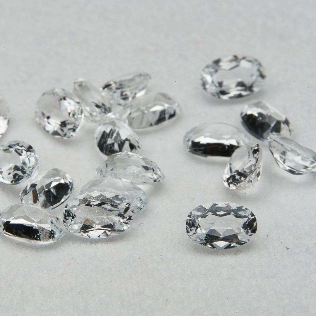 White topaz faceted cushion cut 10.38 carat 20pcs 4x6mm loose gemstone
