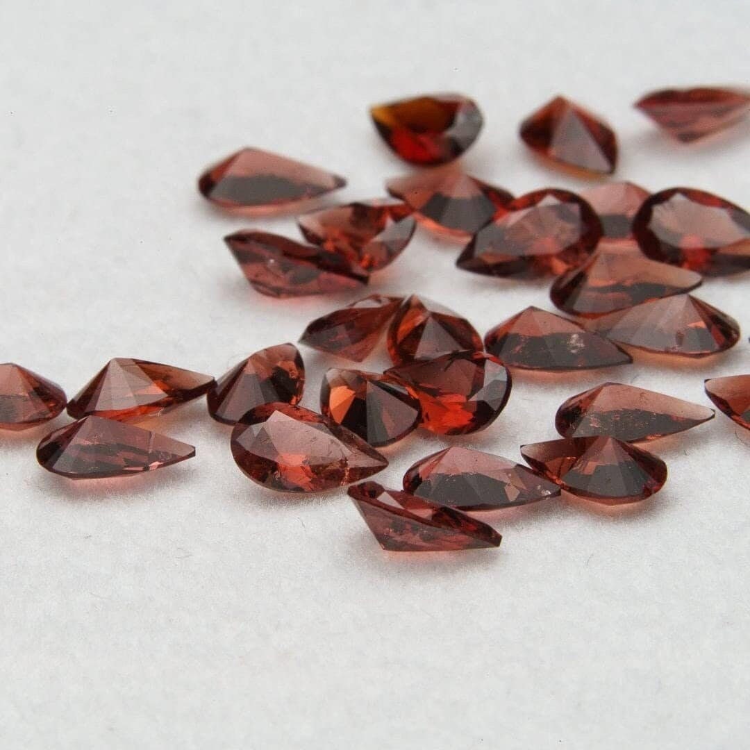 Garnet faceted pear cut 5.86 carat 30pcs 3x5mm loose gemstone simulant