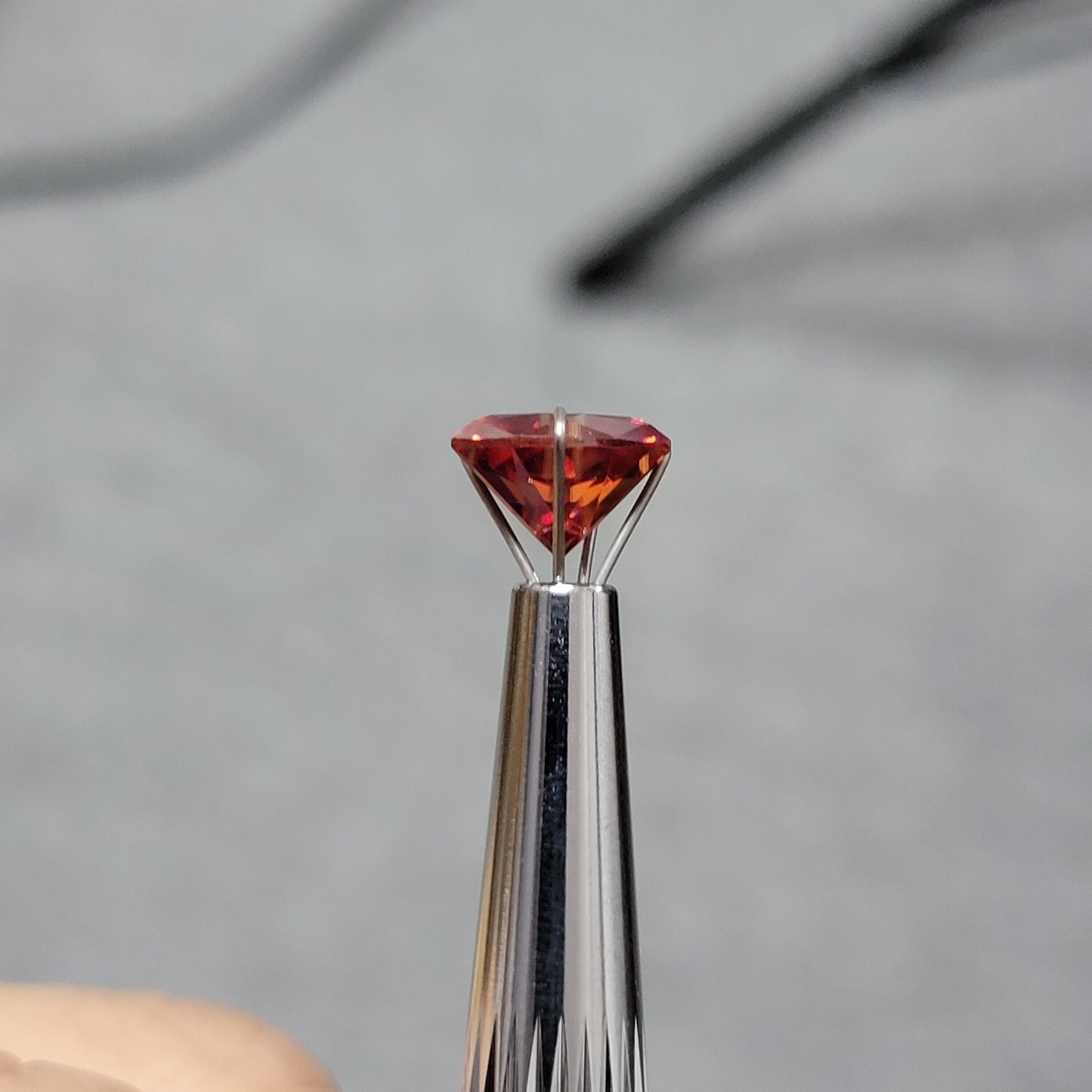 moissanite 8mm 2ct certified vvs1 pigeon blood red trillion cut gra gemstone