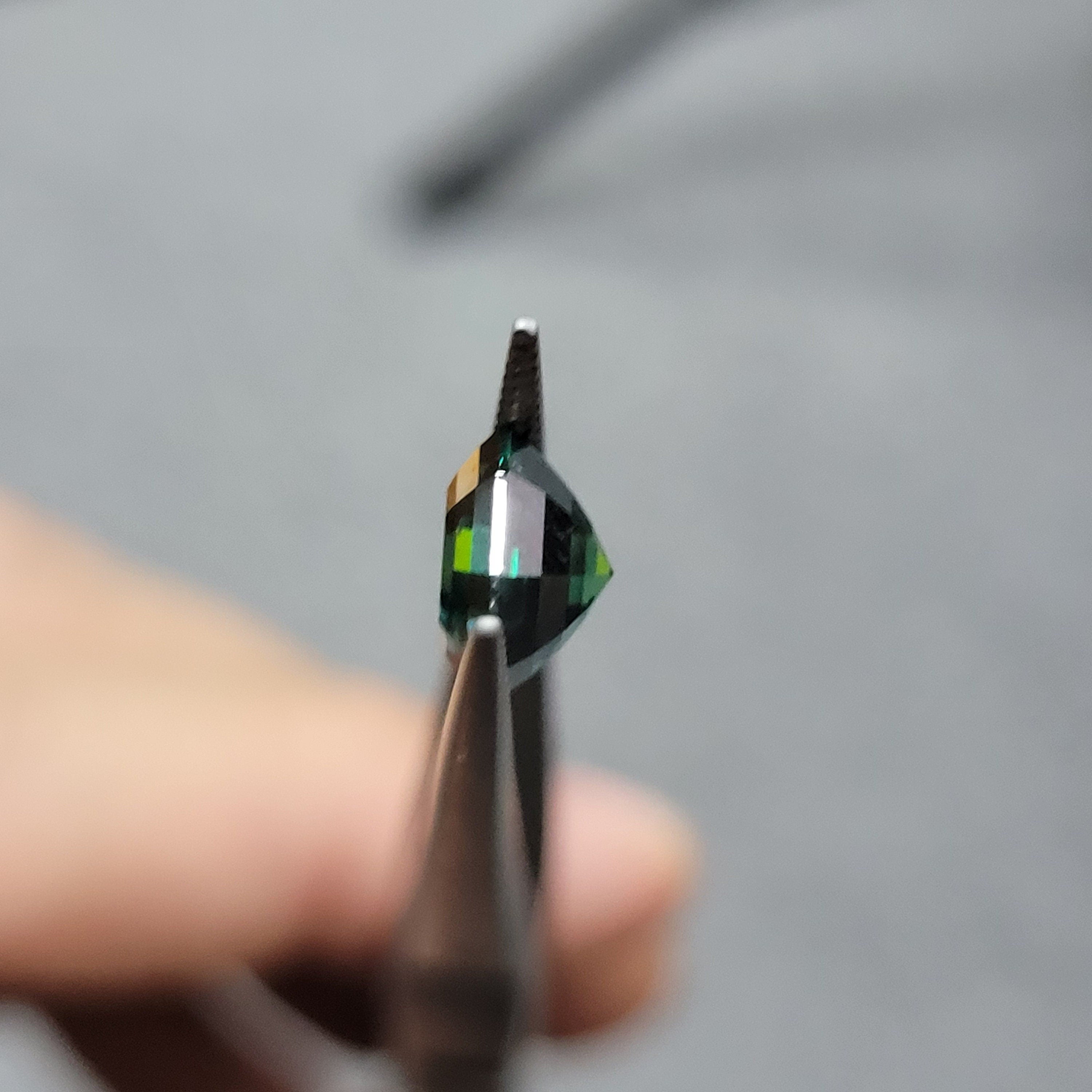 7mm 2ct loose moissanite certified vvs1 vivid green octagon cut gra laboratory gemstone