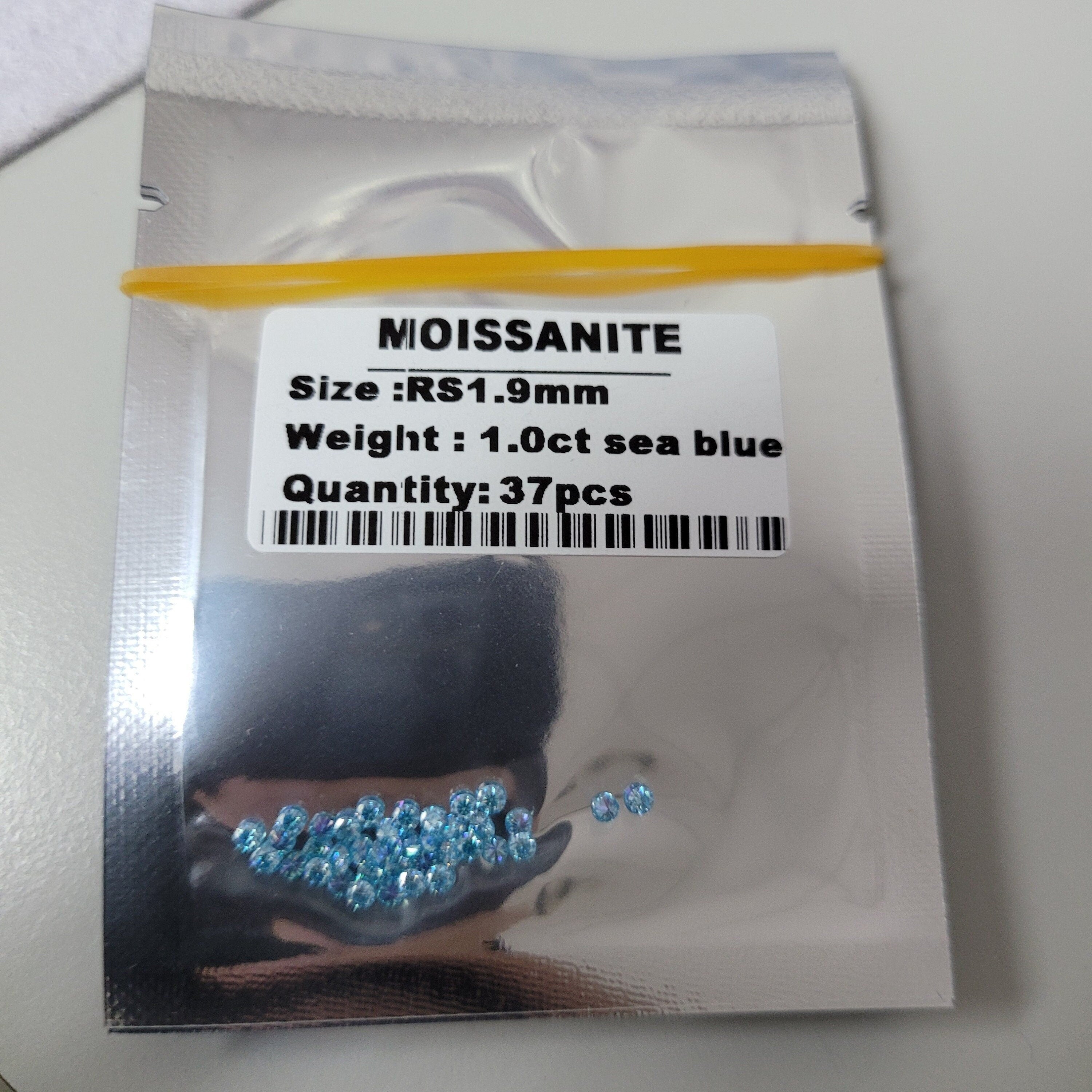 moissanite sea blue 0.8-2mm round brilliant cut colored moissanite