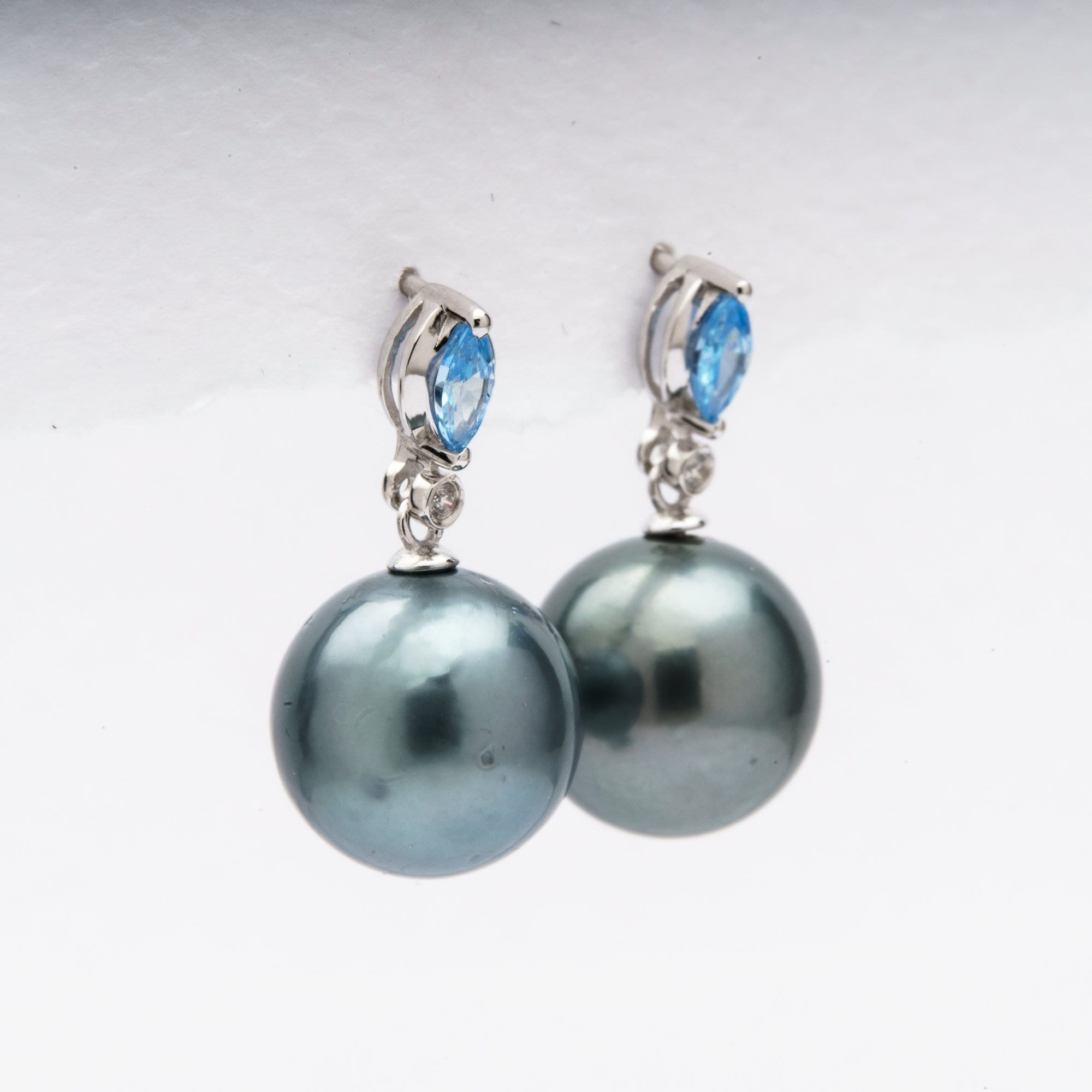 Tahitian pearl earrings 11mm, 925 sterling silver with rhodium finish and cubic zirconia