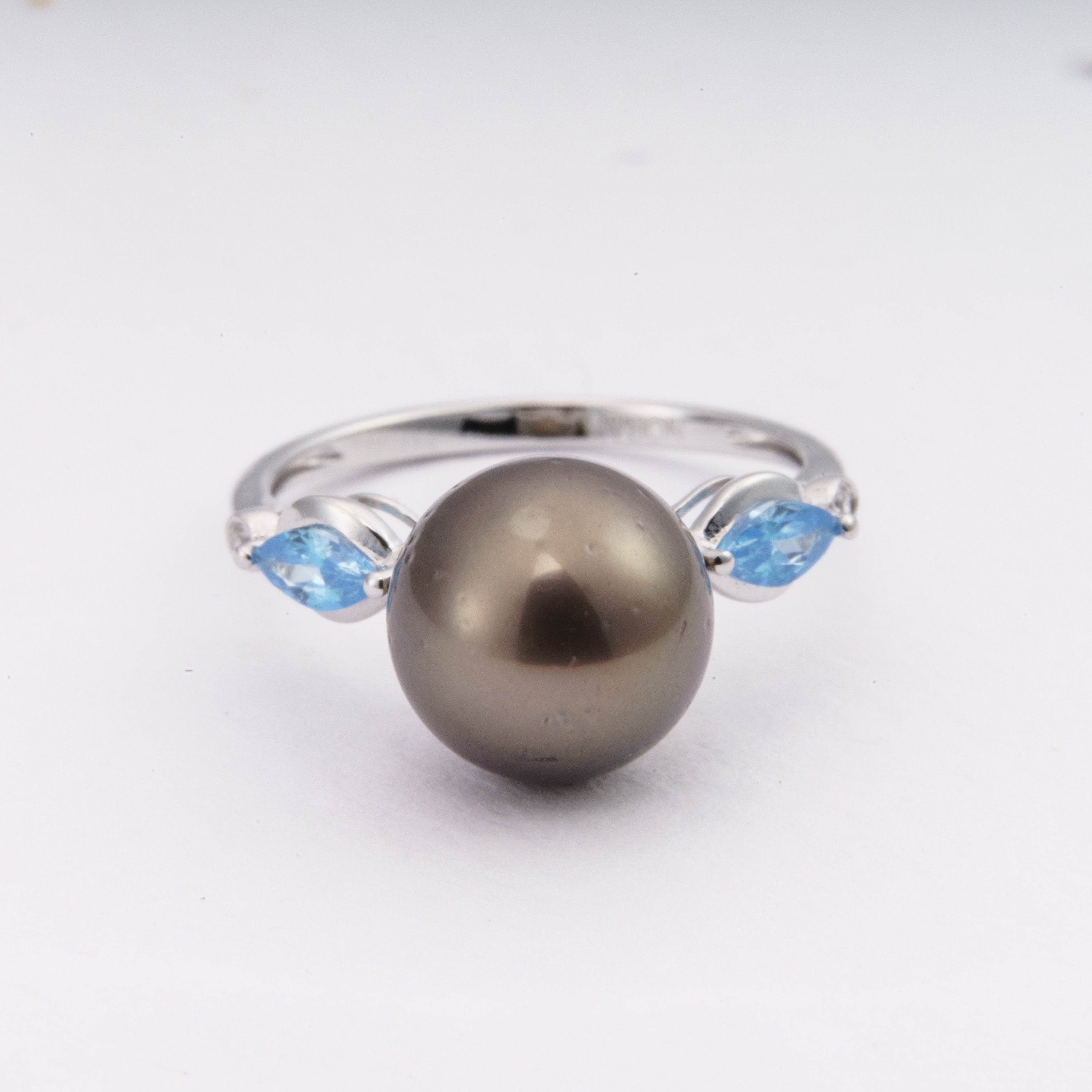 11mm tahitian pearl ring, size 7.5 us, 925 sterling silver with cubic zirconia