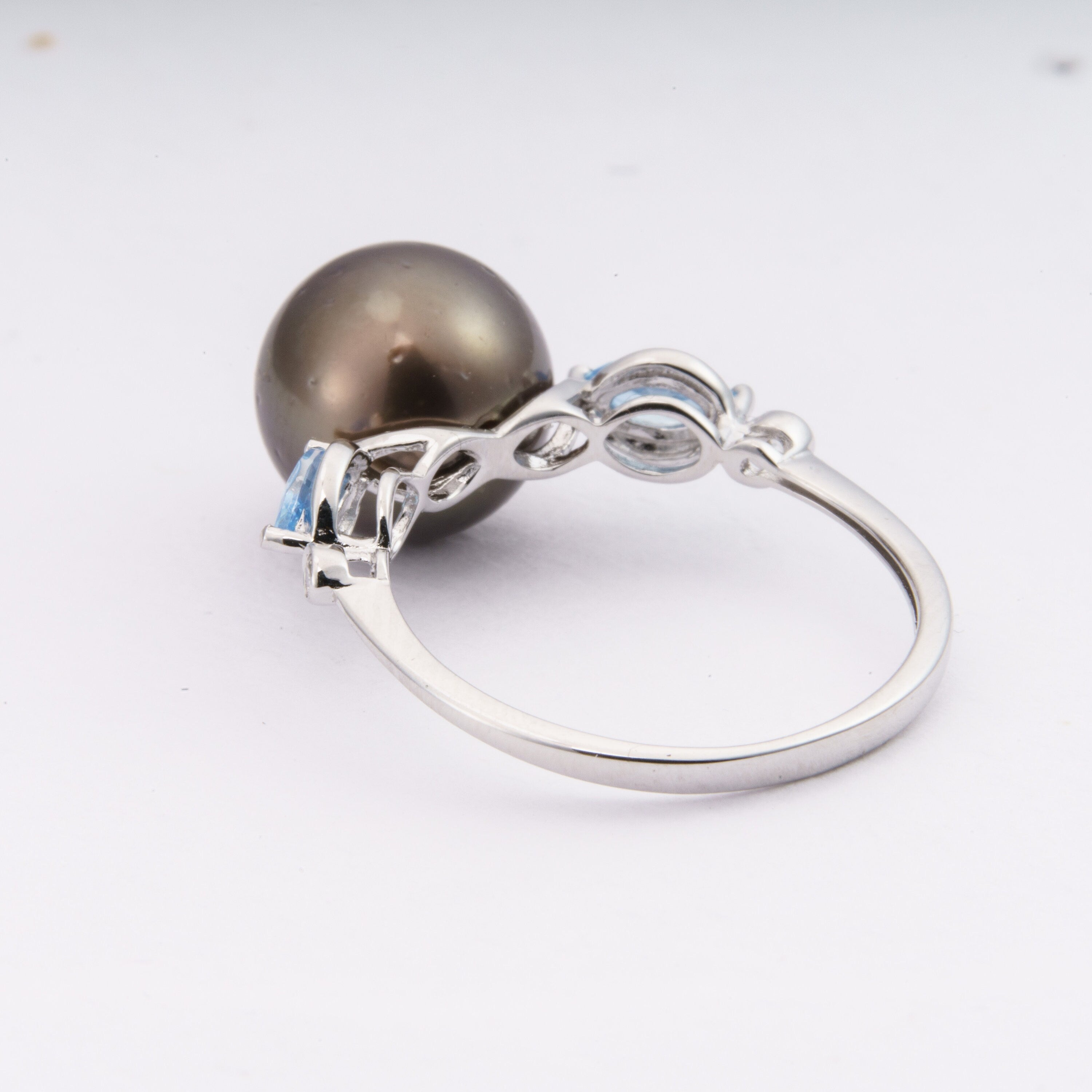 11mm tahitian pearl ring, size 7.5 us, 925 sterling silver with cubic zirconia