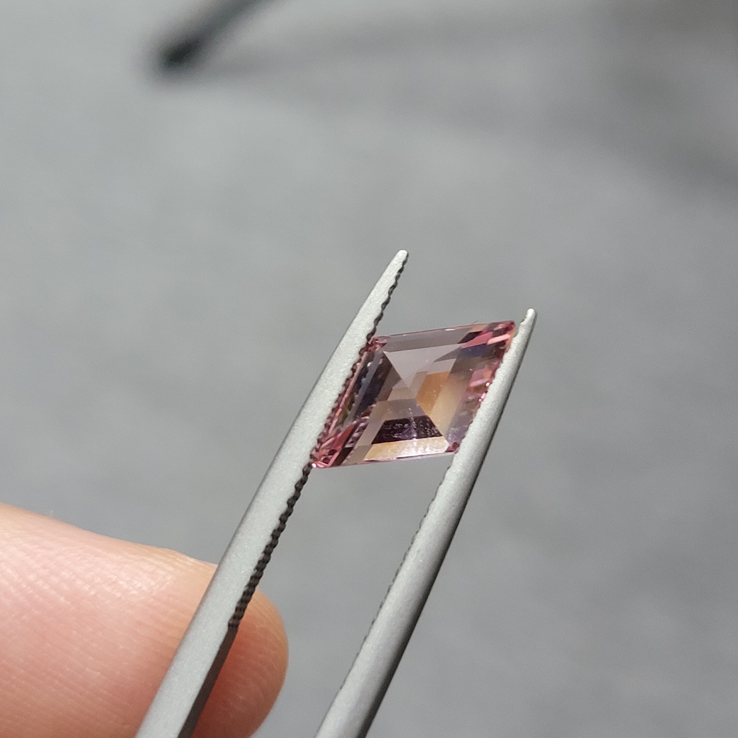 7x12mm 2.5ct loose padparadscha pik sapphire lab grown rhombus cut loop nclean lozenge shape