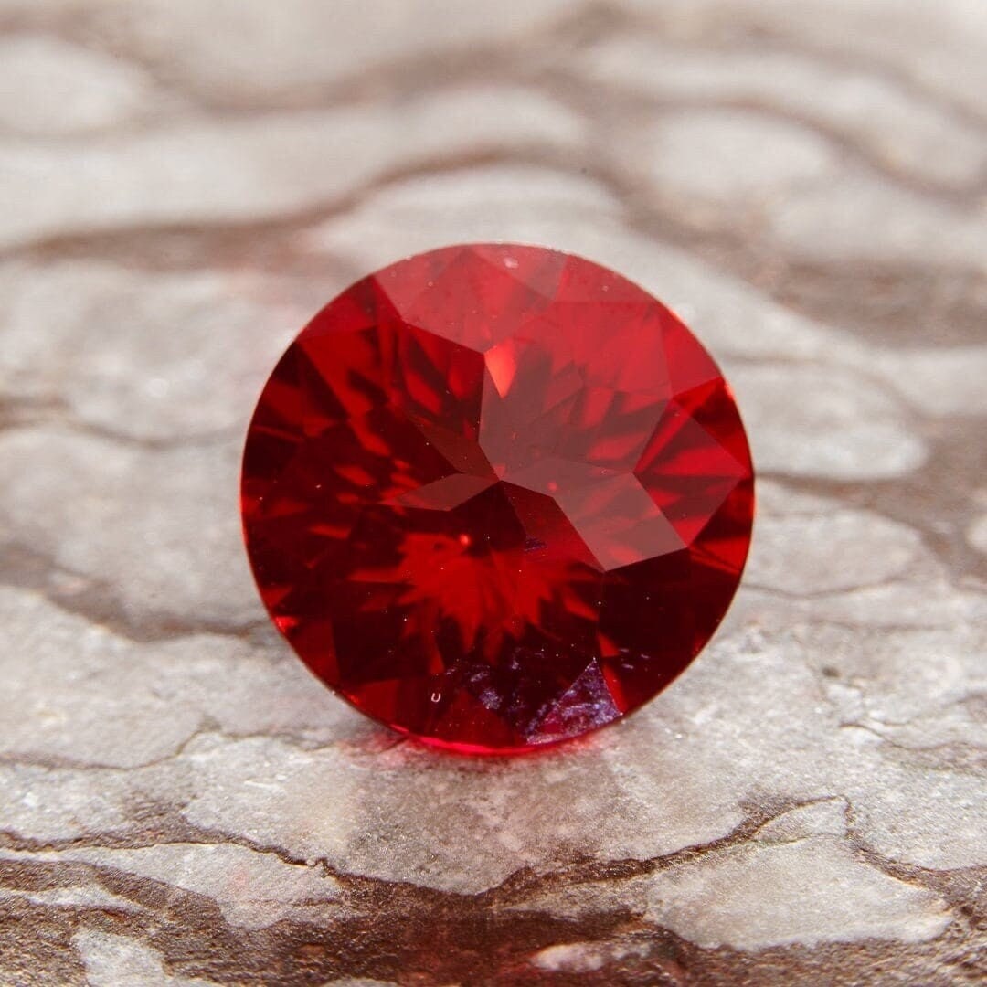 Lab-grown ruby gemstone - 11mm round cut, 6.6ct loose stone