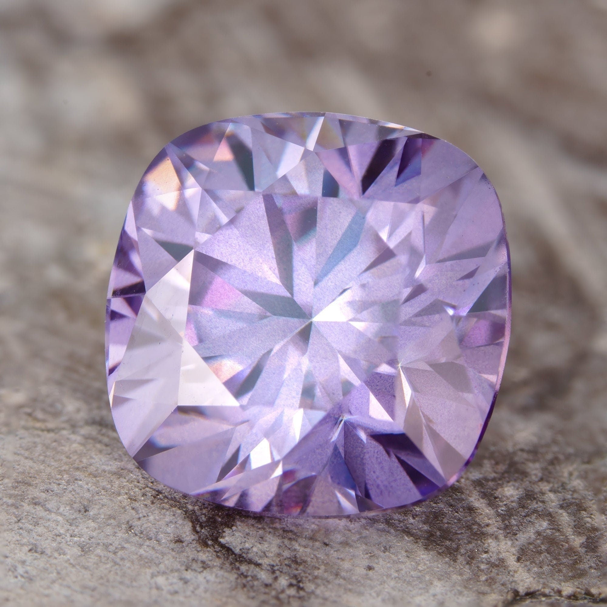 Cushion cut loose moissanite certified vvs1 gra light purple moissanite beads