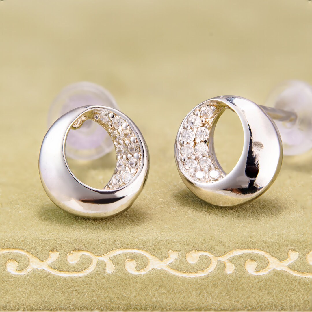 925 sterling silver, small earring studs, jewelry, Rhodium plating, cubic zirconia stone, Korean design.